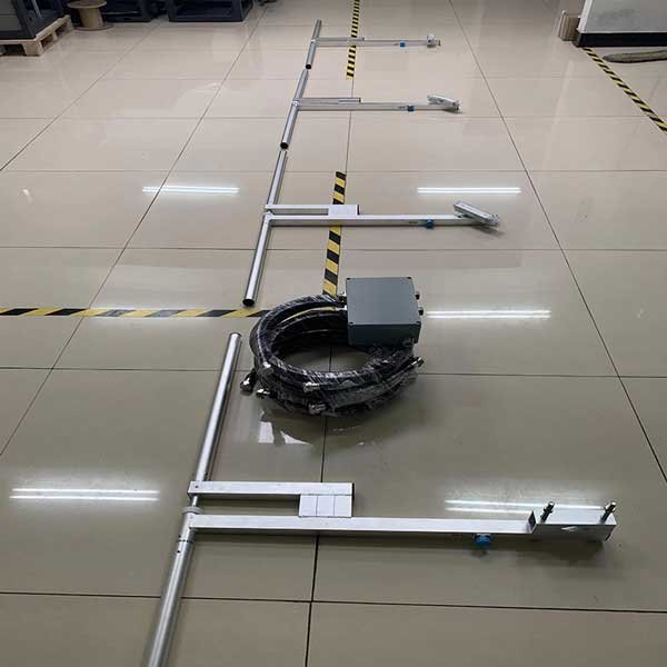 4-Bay FM dipole antenna system