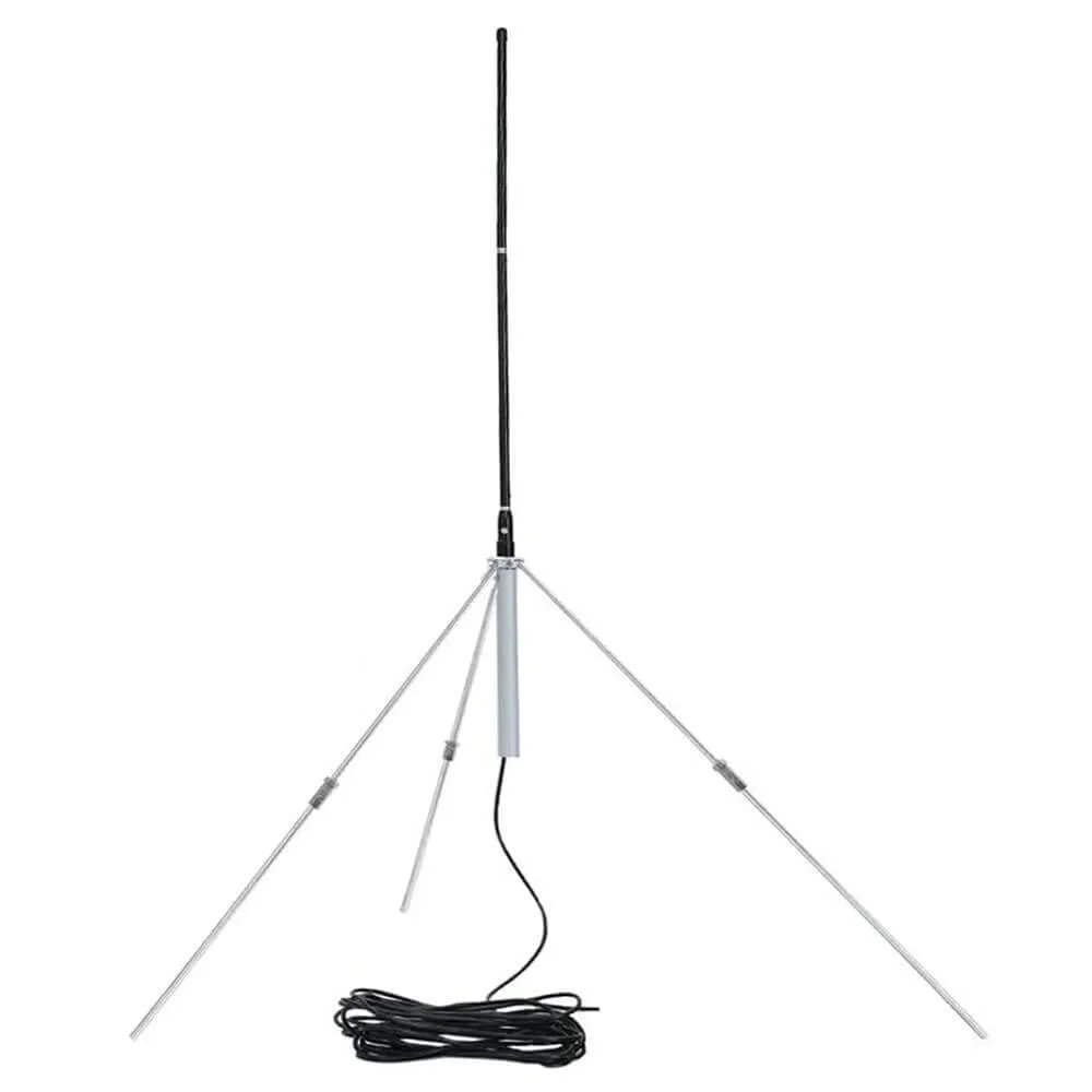 FM dipole broadcast antenna mounted on a mast